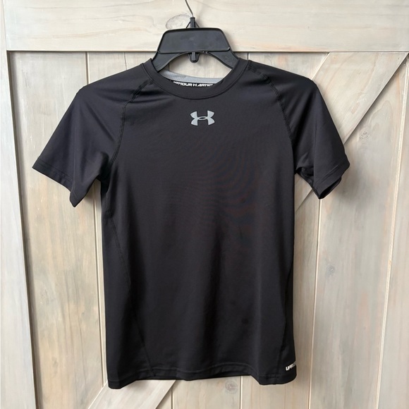 Boys Under Armour Black and Navy Tees - Picture 2 of 14